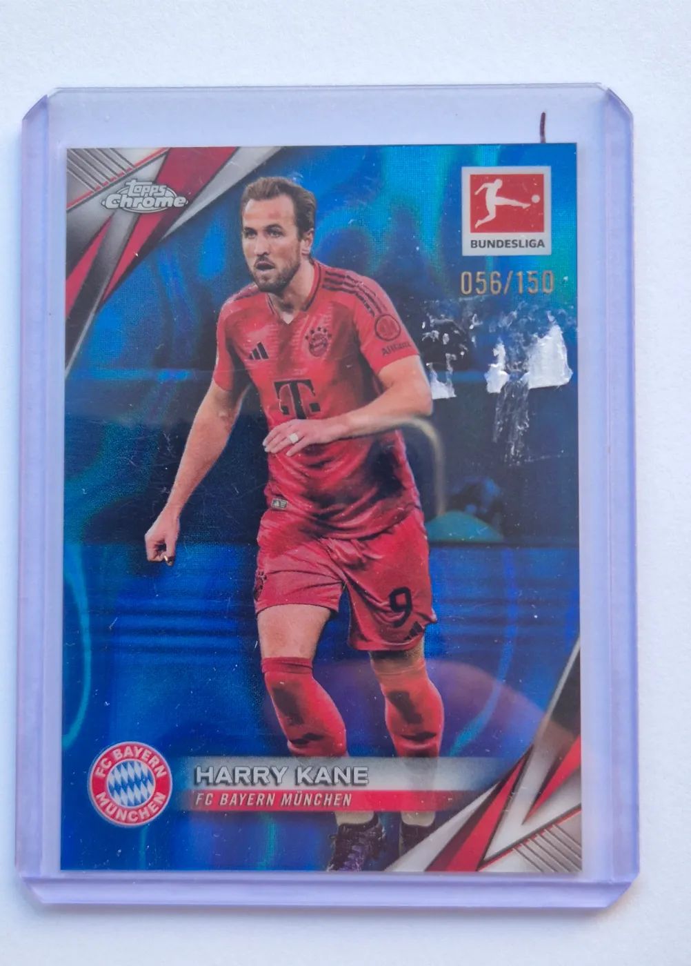 Fussballkarte: Harry Kane, FC Bayern München, Topps Chrome Bundesliga 2024 Blue Refractor /150